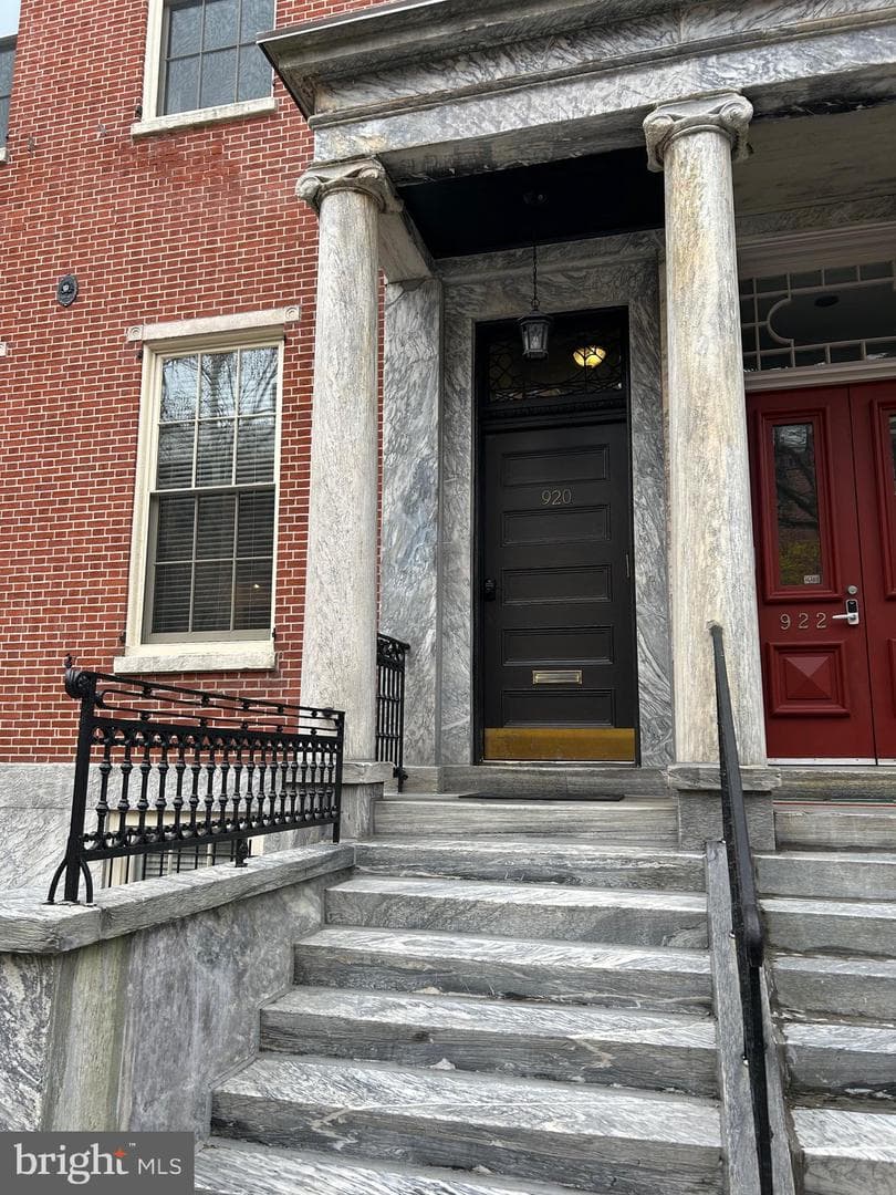 918-920 Spruce Street #11 photo 2