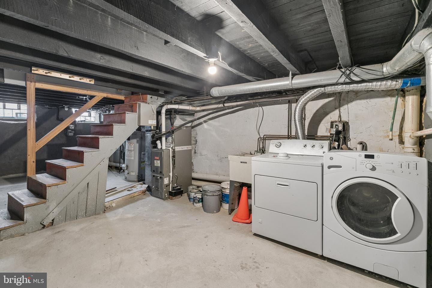 4648 Mansion Street photo 23