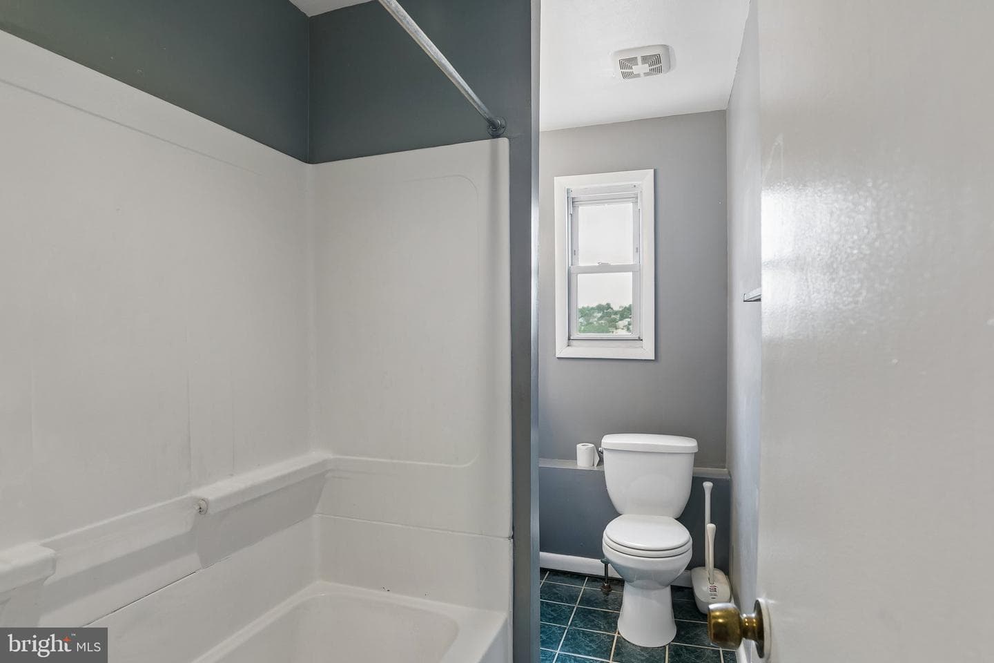 4648 Mansion Street photo 30