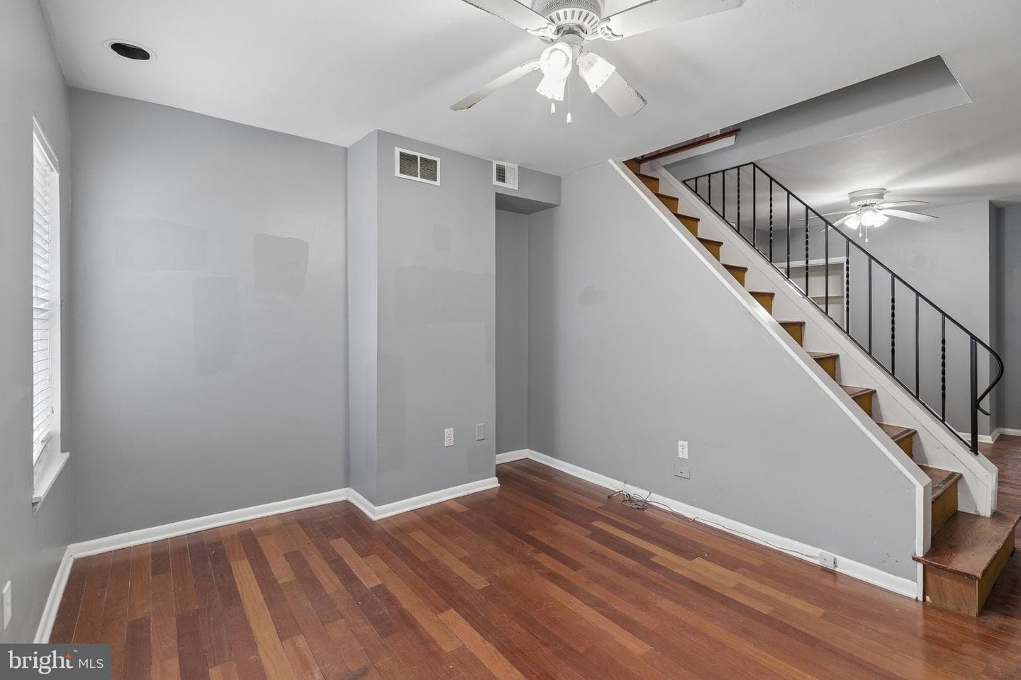 4648 Mansion Street photo 7