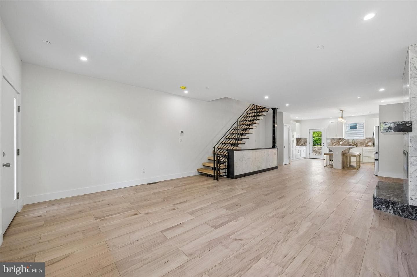 6995-7 Pechin Street photo 6