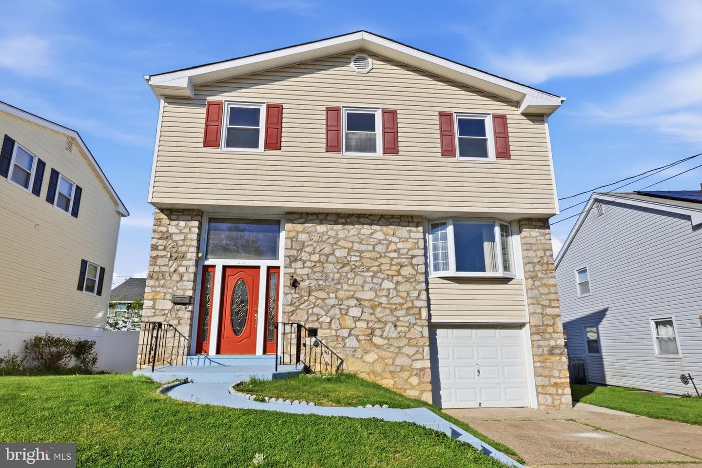 1853 Merlin Road photo 2