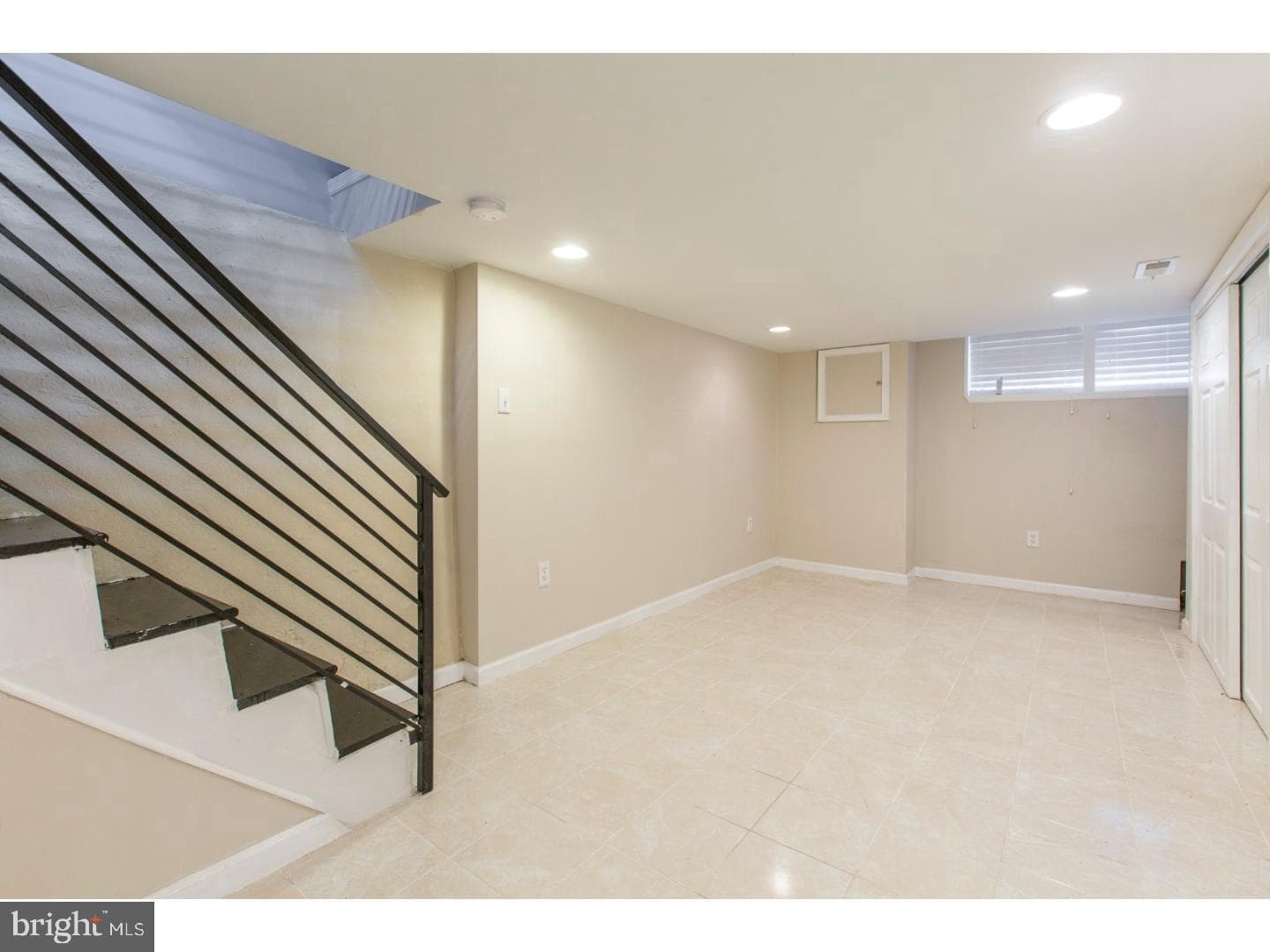 1740 Sigel Street photo 20