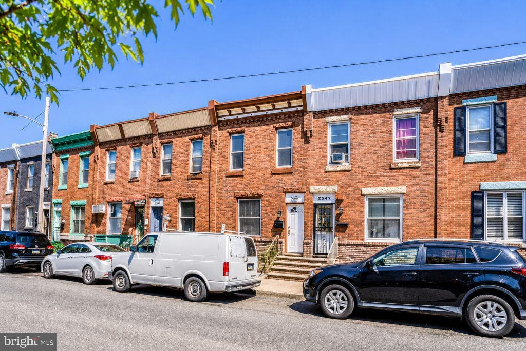 2545 S Marshall Street, Philadelphia