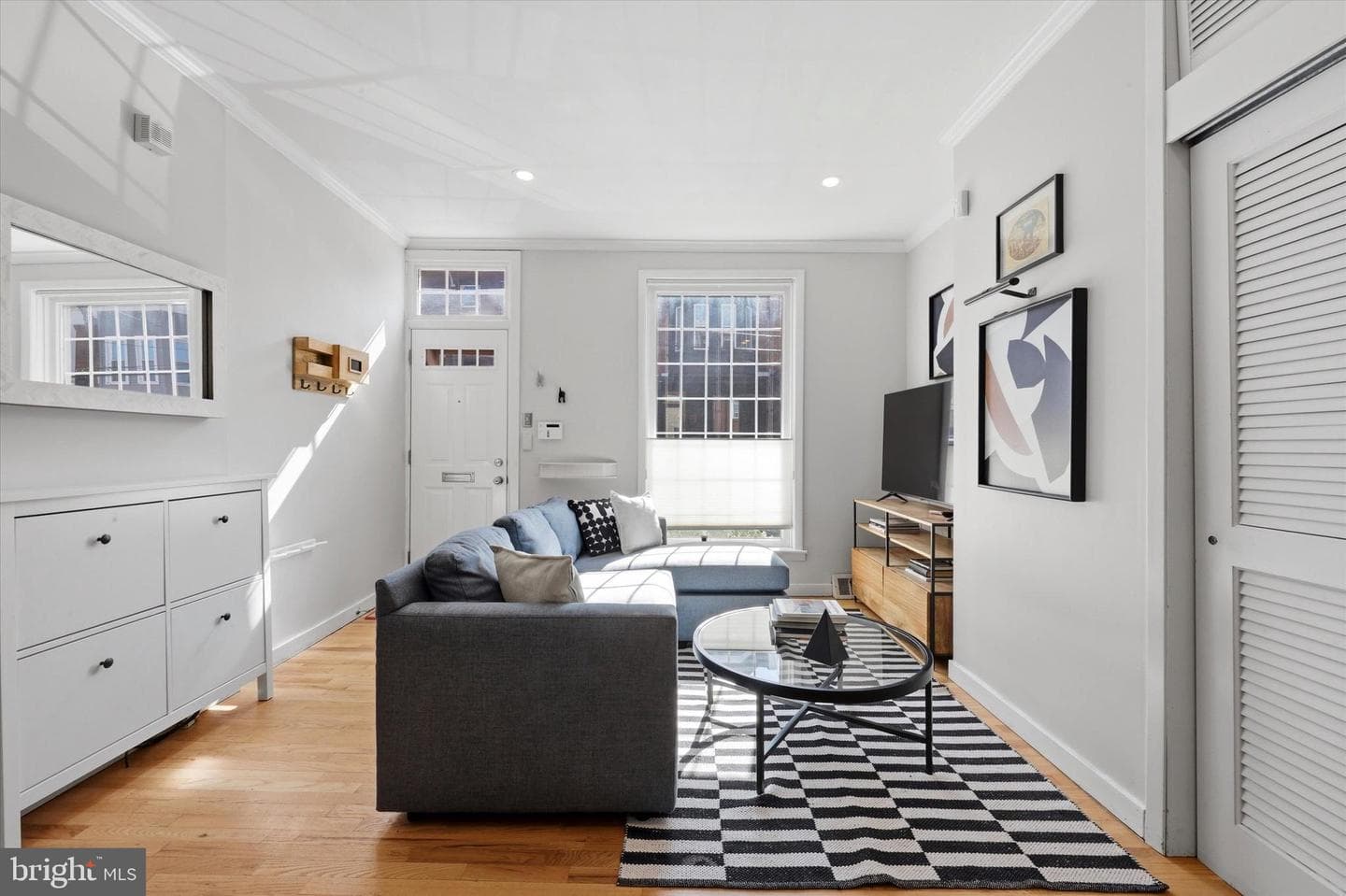 790 N 27th Street photo 2