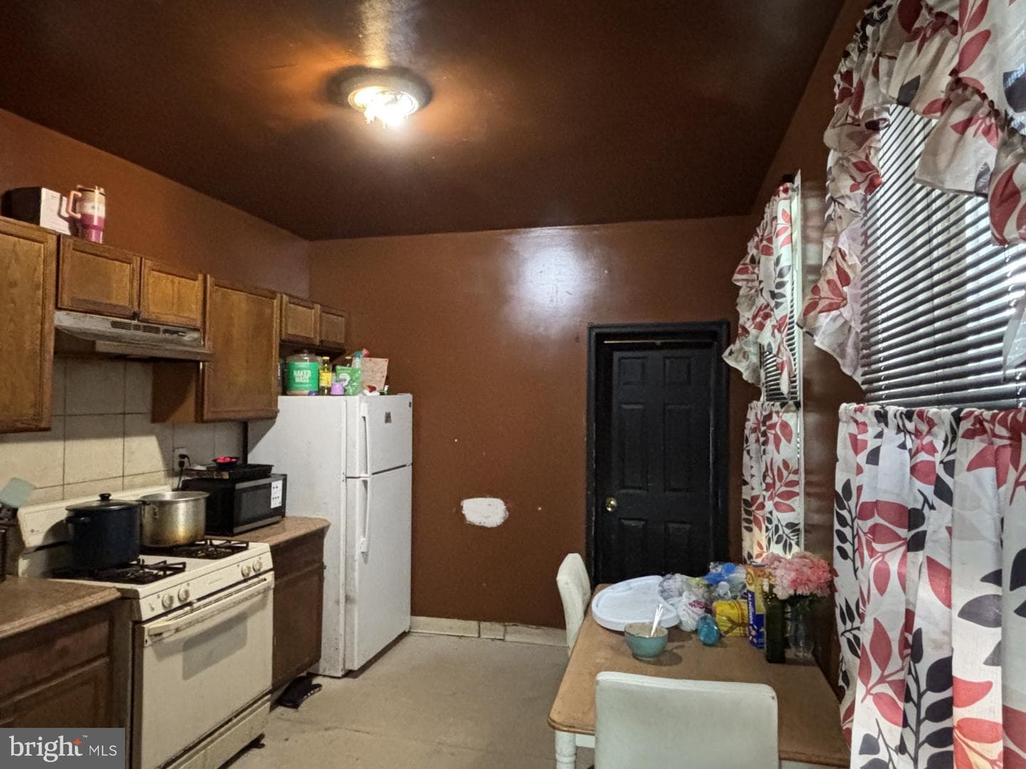 1836 Harrison Street photo 4