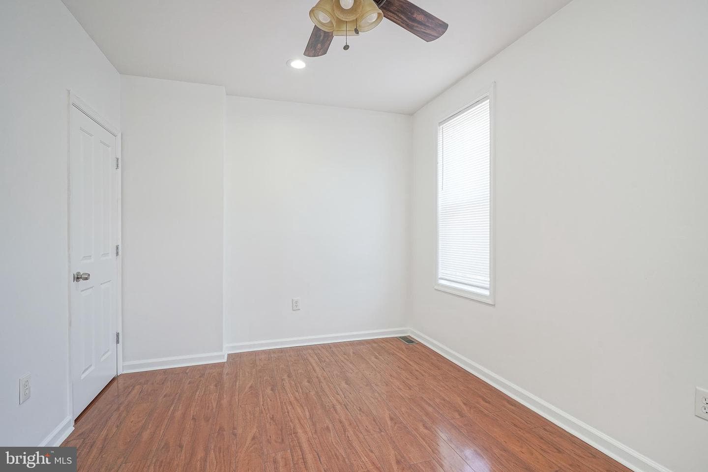 2138 Morris Street photo 29