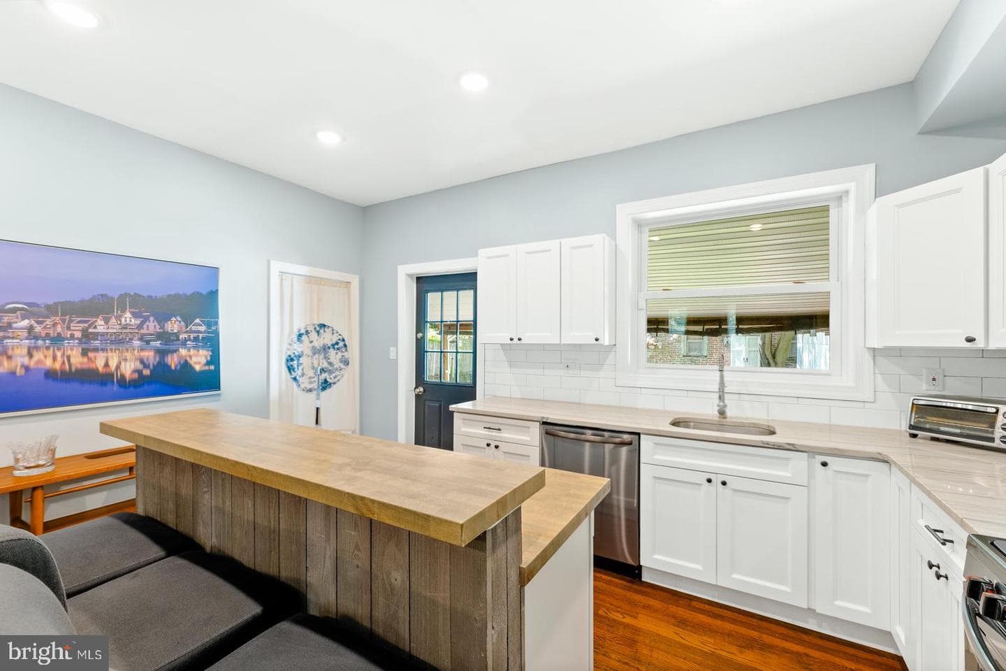 428 Conarroe Street photo 14