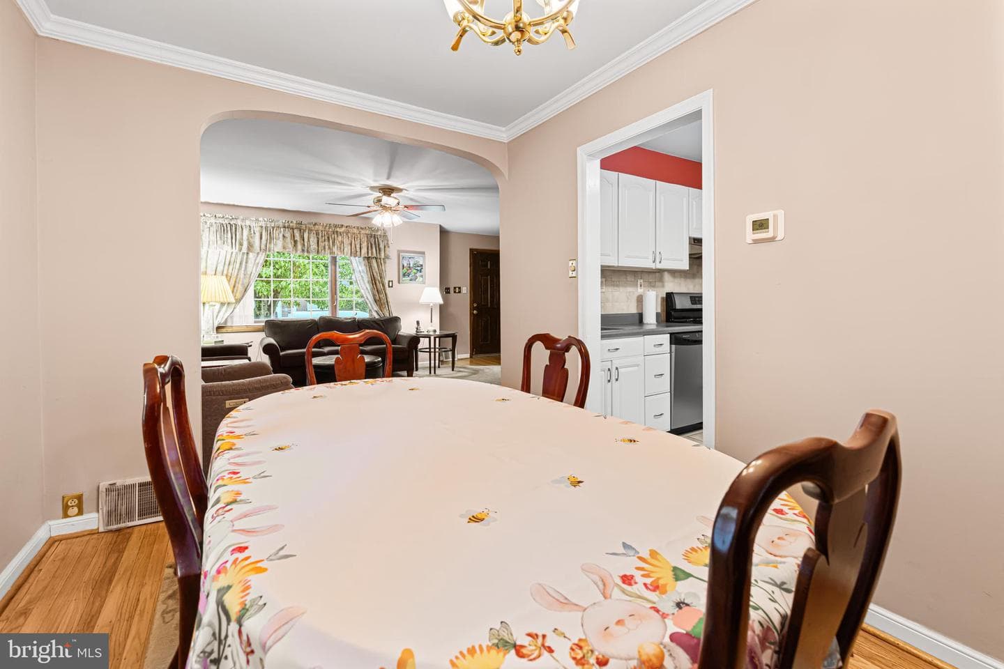 2319 Arthur Street photo 8