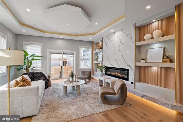 2053 E Cumberland Street photo 18