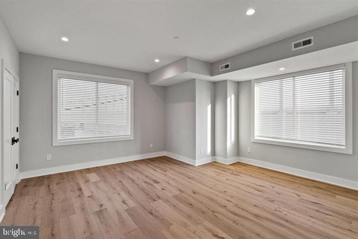 2053 E Cumberland Street photo 28