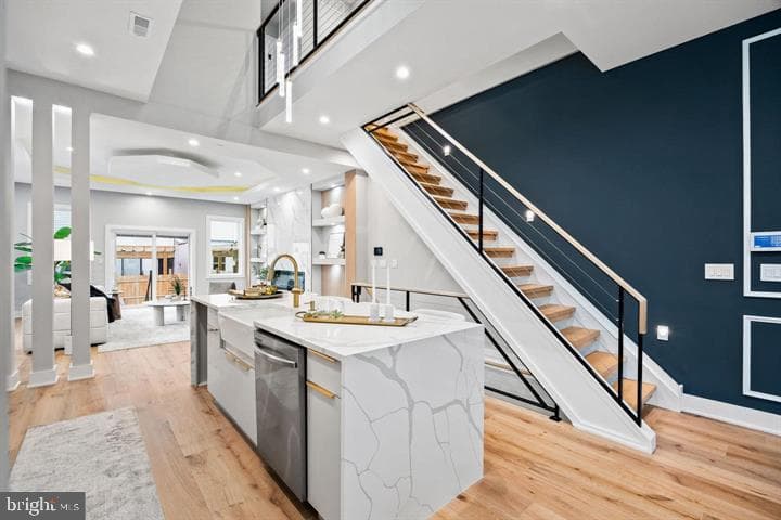 2053 E Cumberland Street photo 7