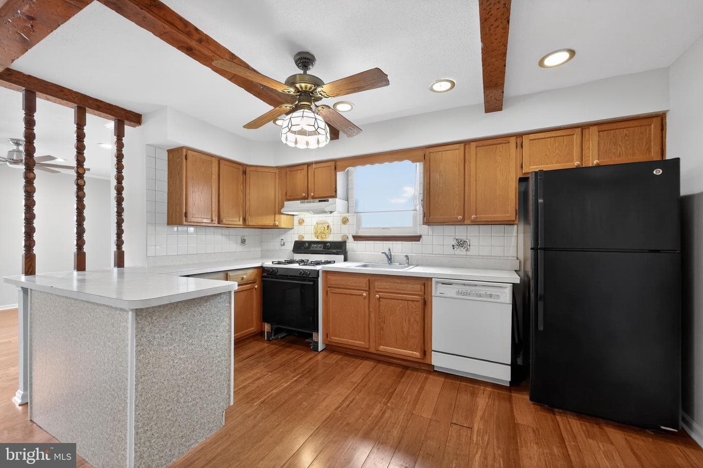 9609 Hoff Street photo 11