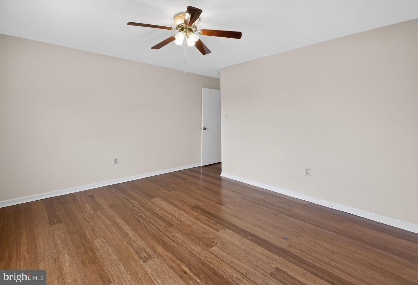 9609 Hoff Street photo 14