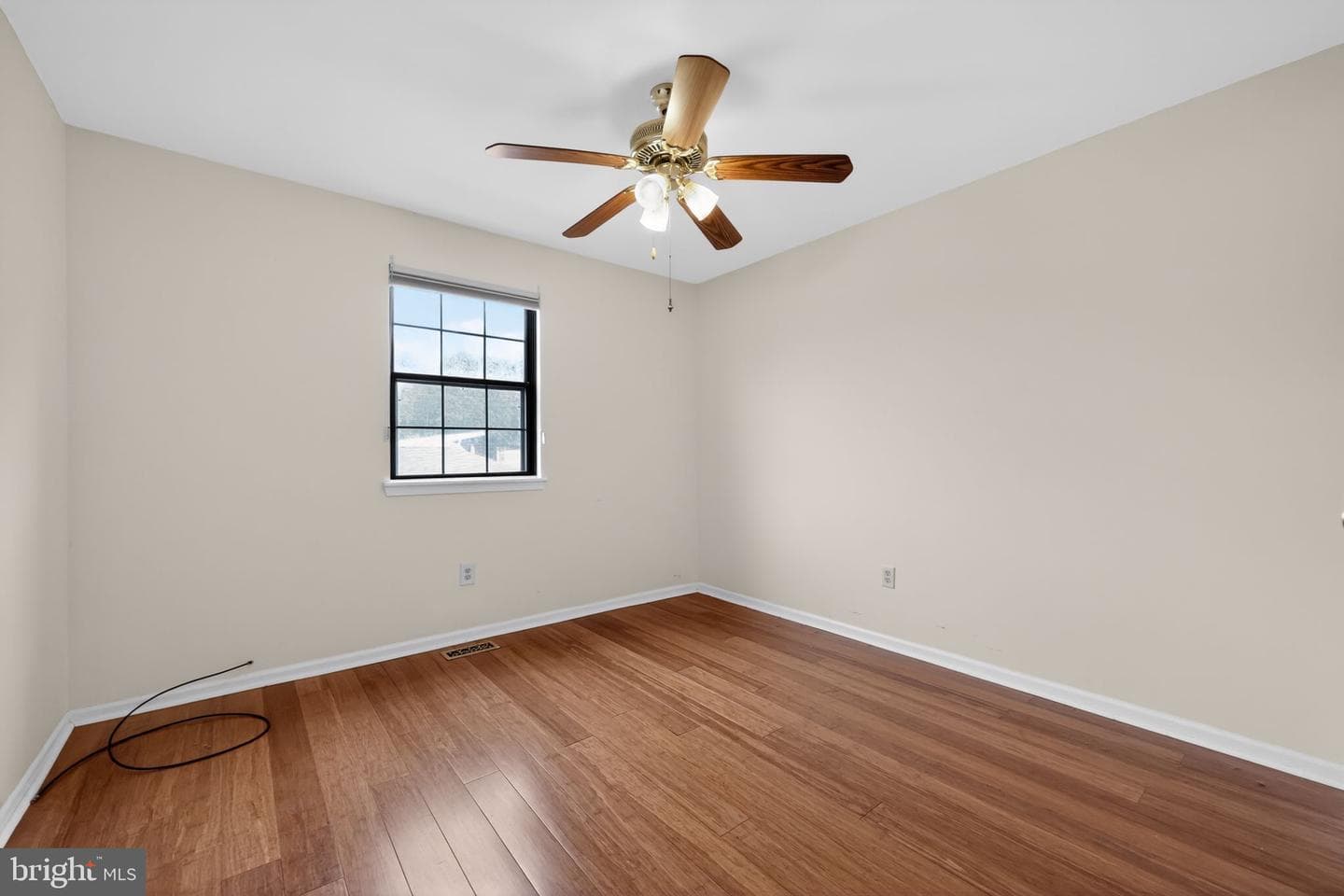 9609 Hoff Street photo 16