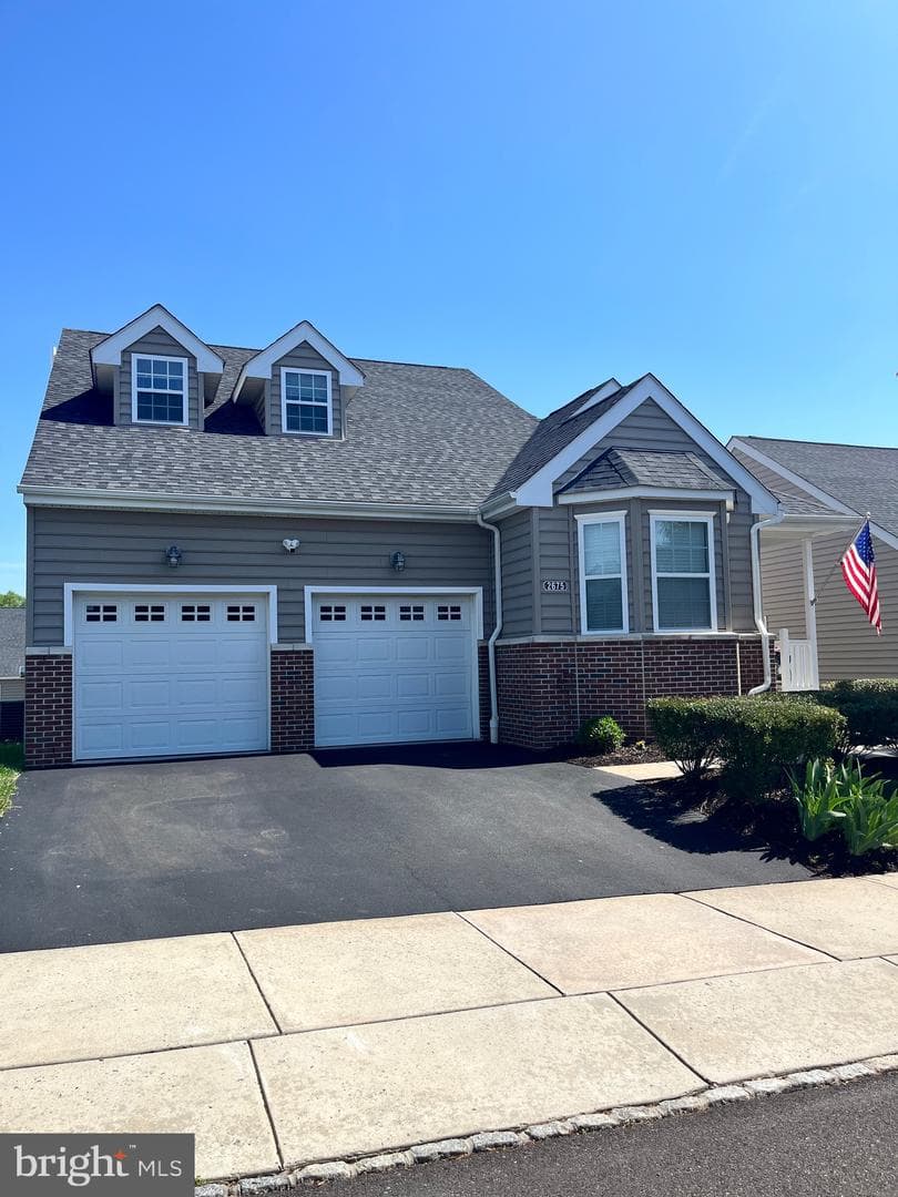 2675 Foxglove Lane