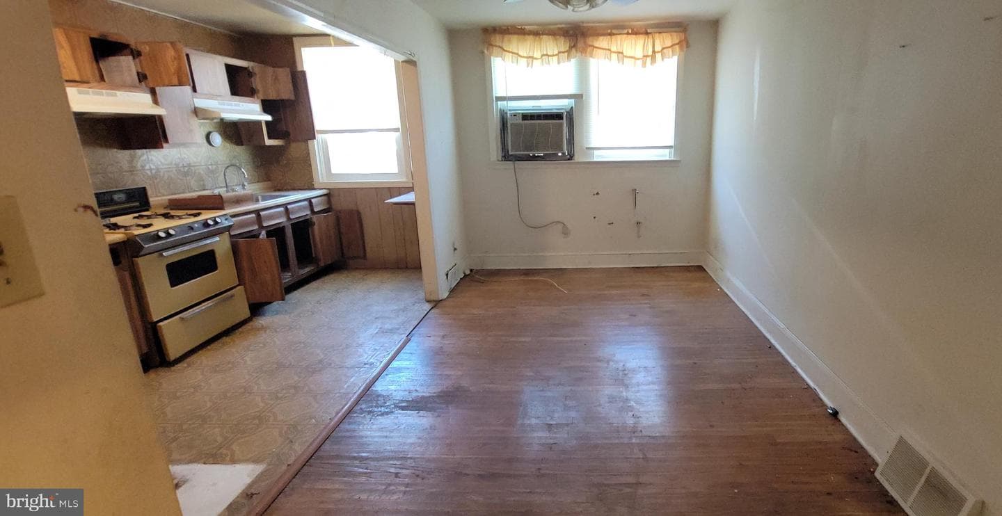 4308 Vista Street photo 3