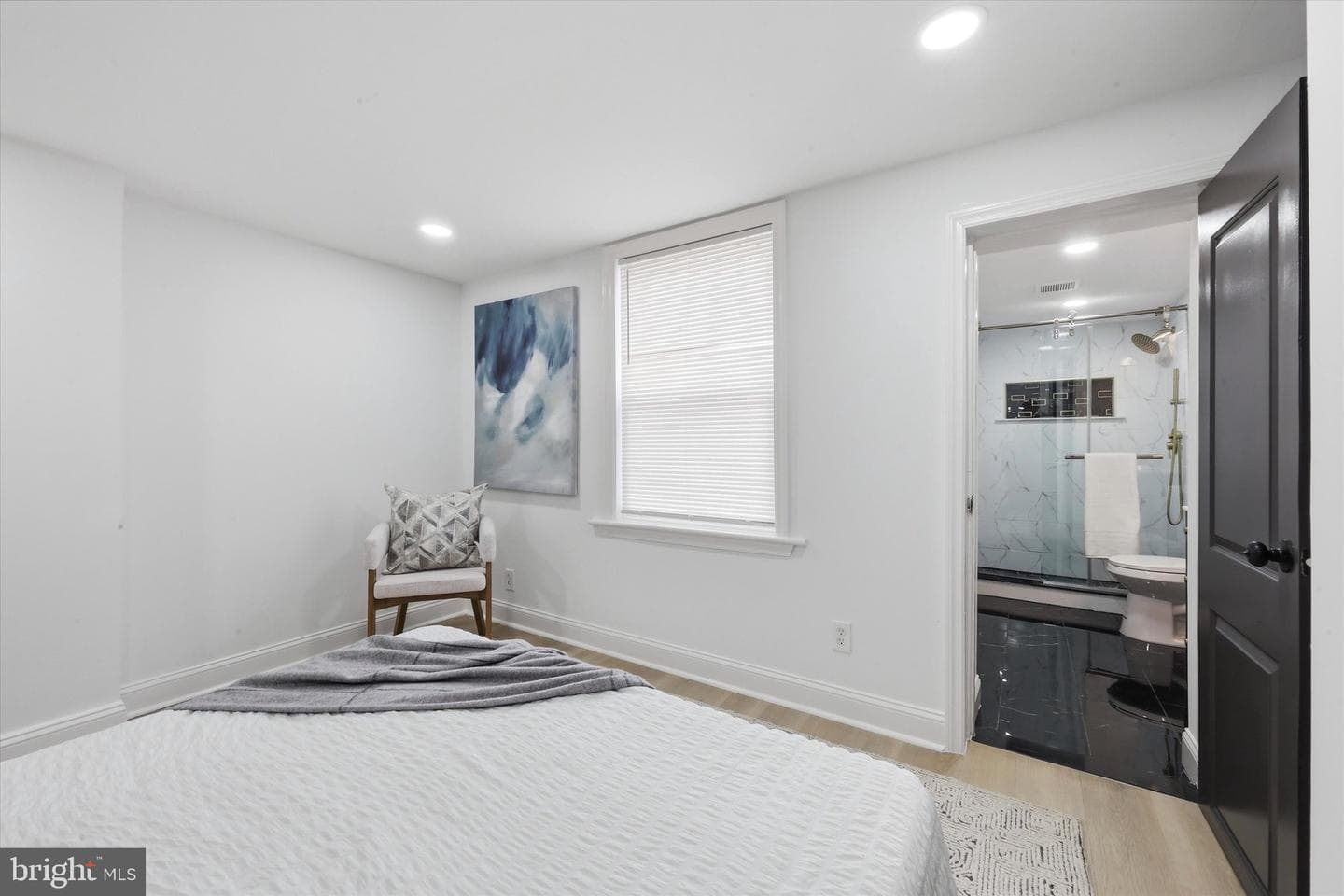 153 Sigel Street photo 11