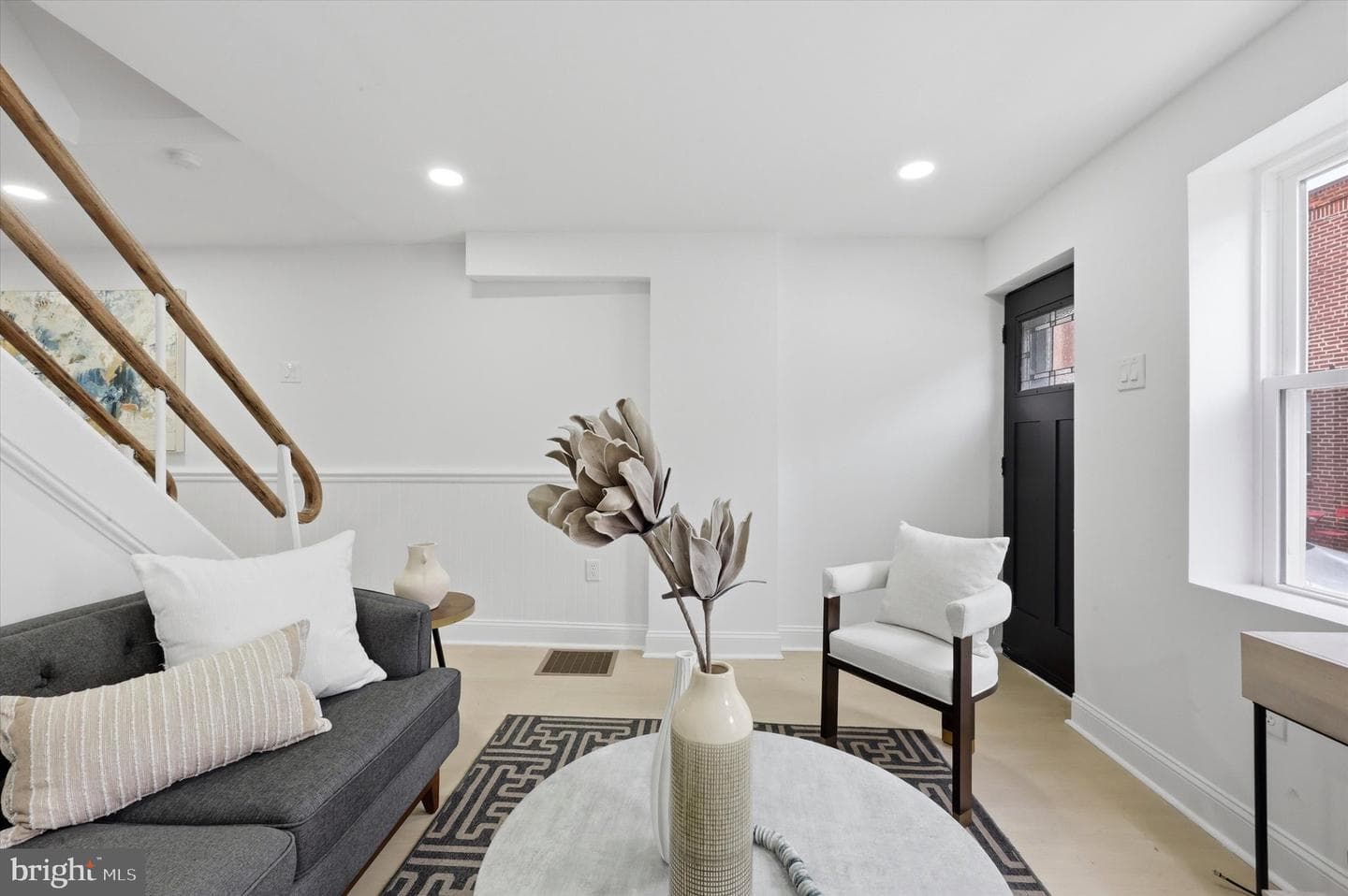 153 Sigel Street photo 4