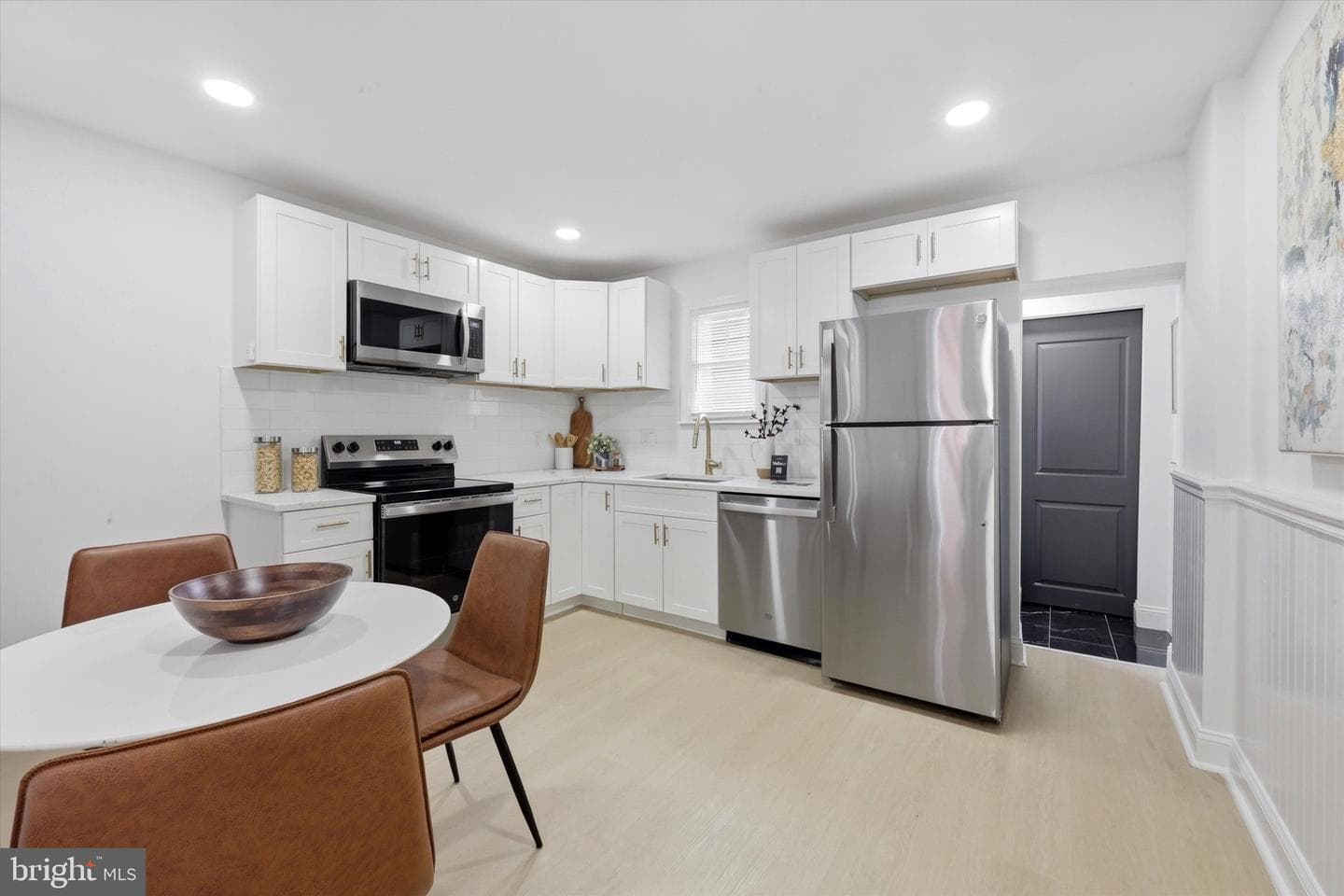 153 Sigel Street photo 6