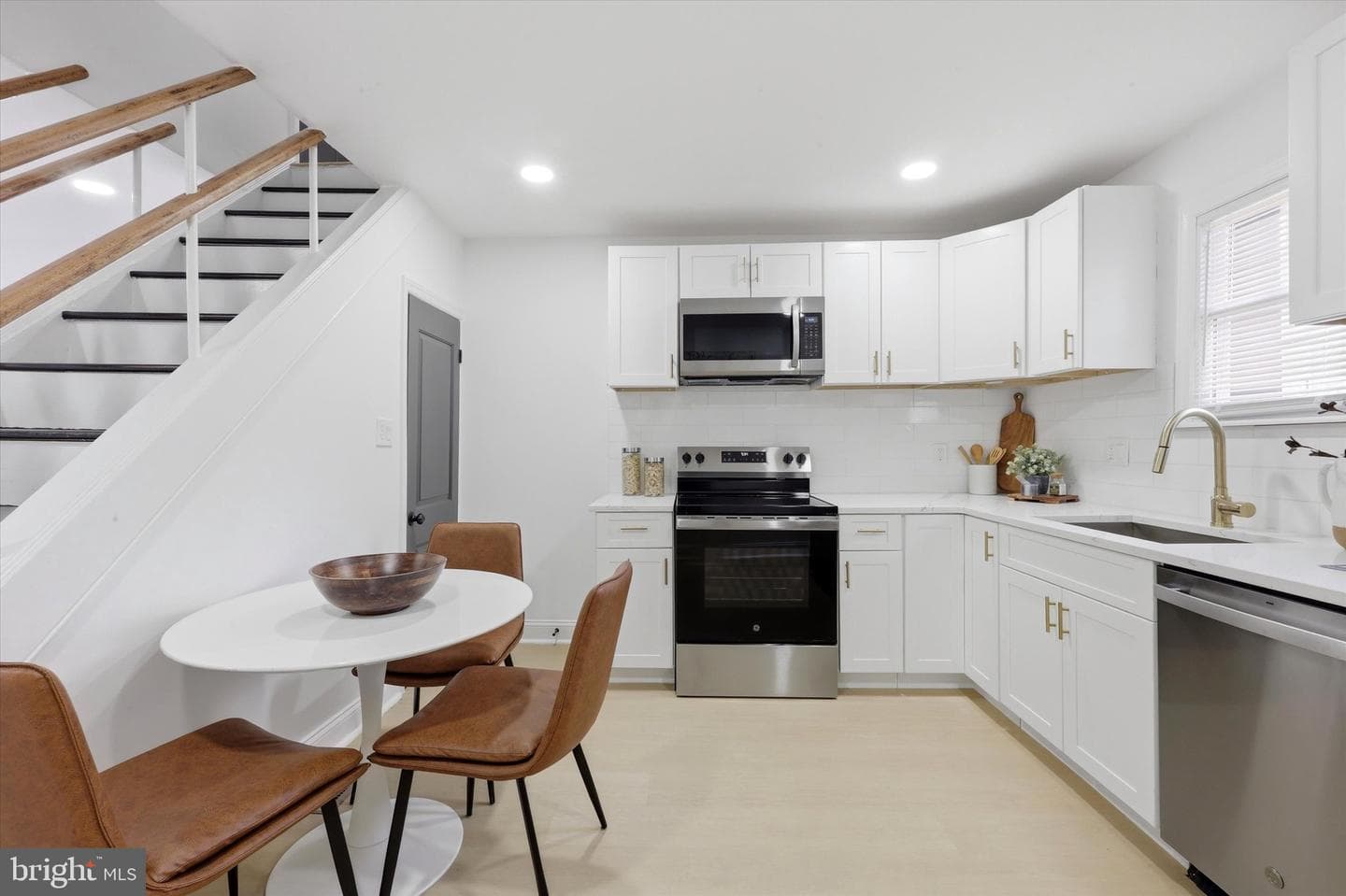 153 Sigel Street photo 7