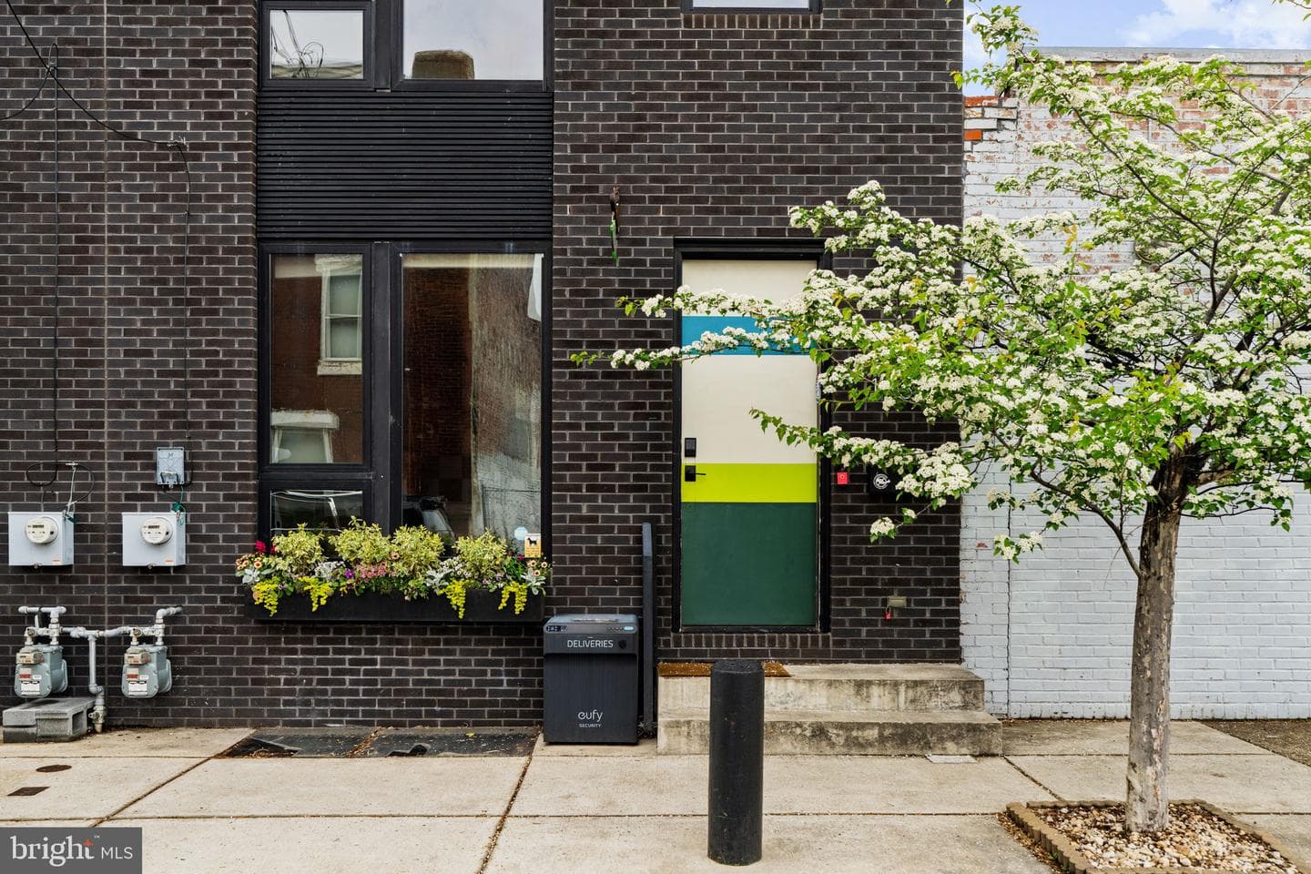1232 Leopard Street, Philadelphia