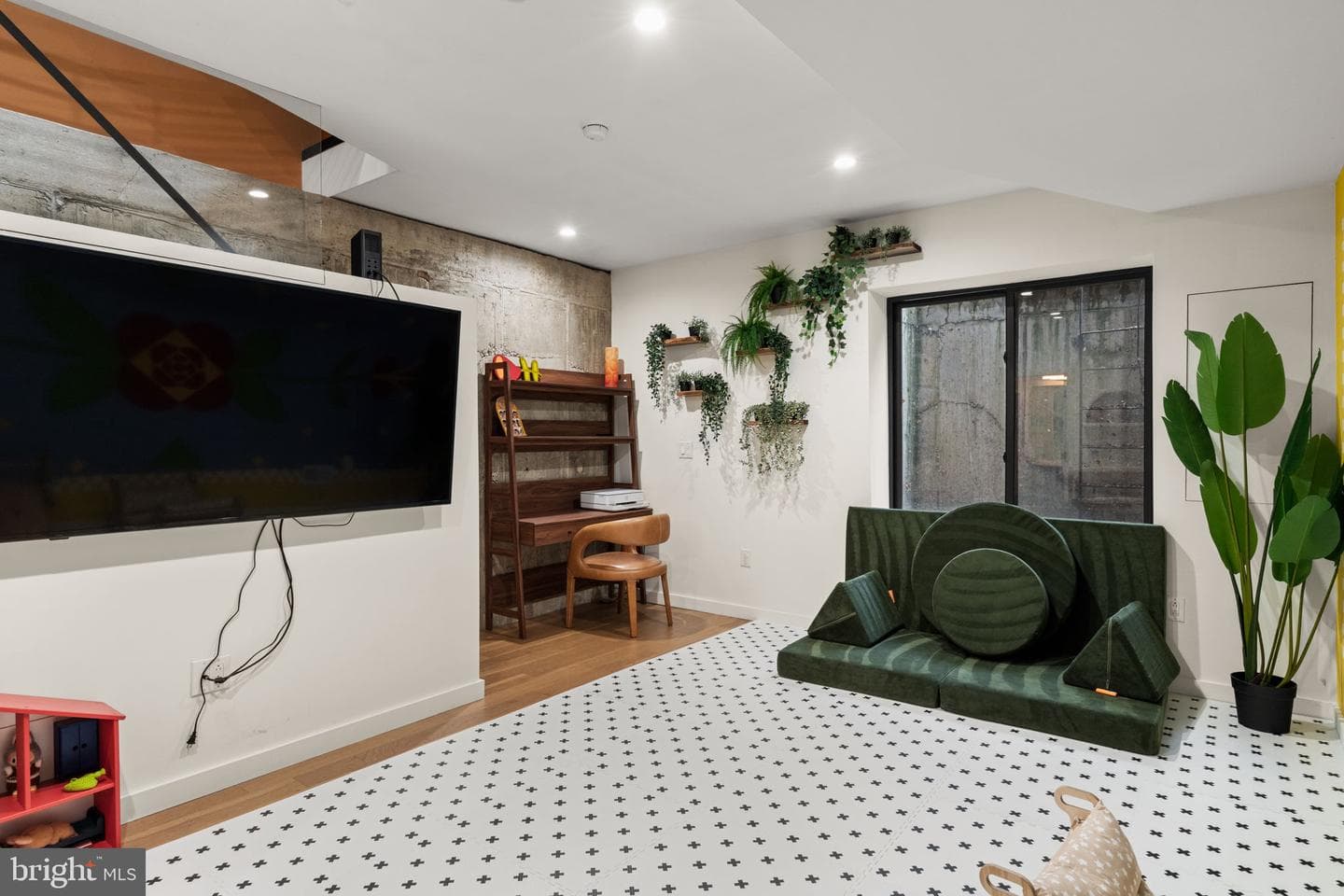 1232 Leopard Street photo 27
