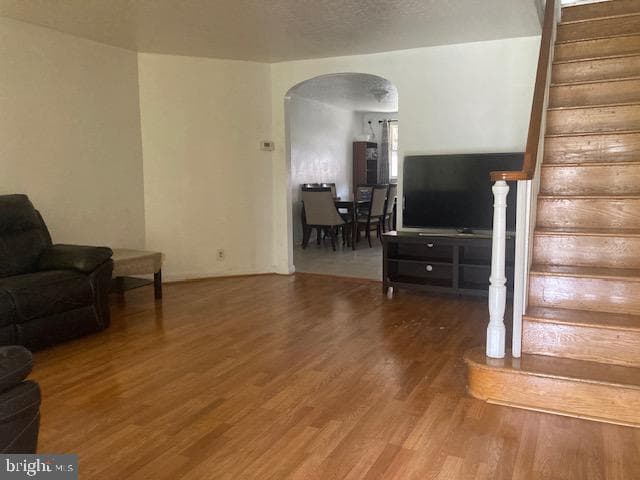 7019 Calvert Street photo 6
