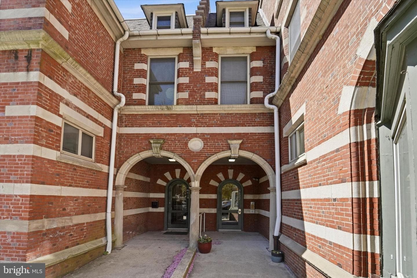 6614 Germantown Avenue #2c