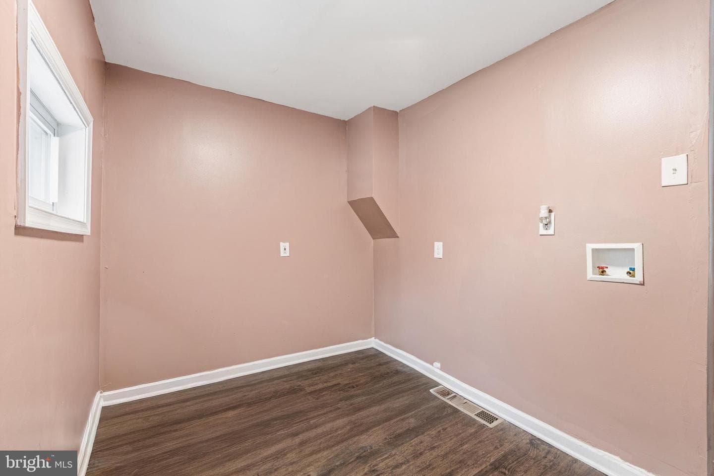 1109 W Silver Street photo 22