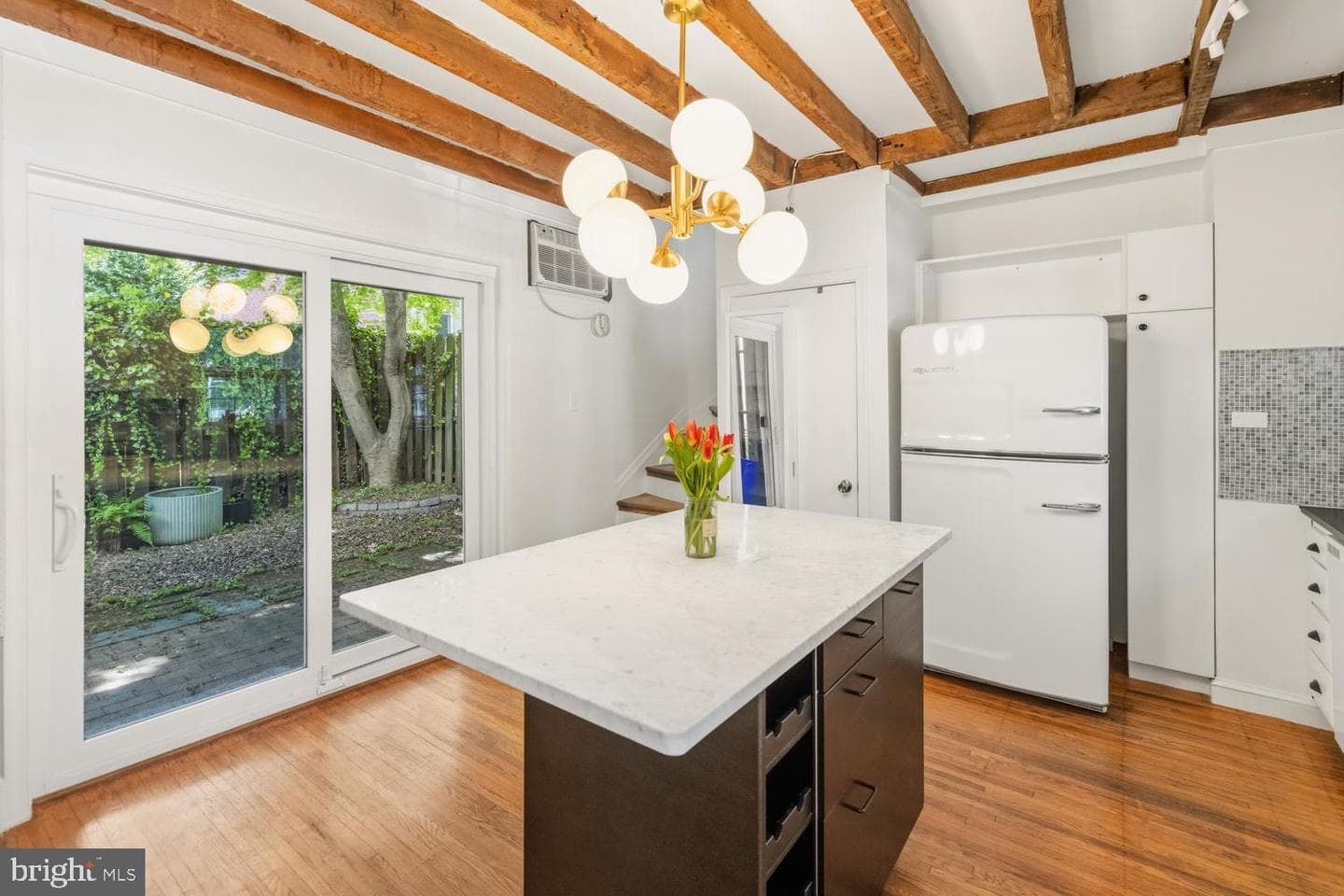 2406 Aspen Street photo 3
