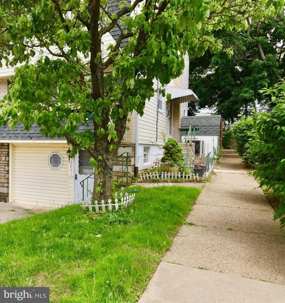 2851 Welsh Road photo 5