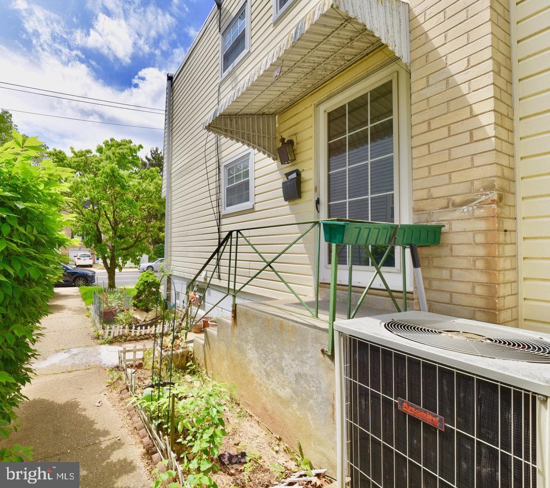 2851 Welsh Road photo 6
