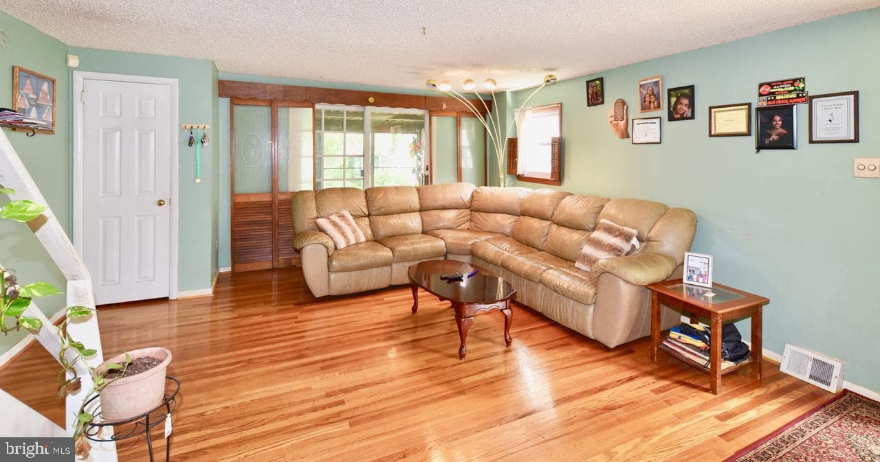 2851 Welsh Road photo 8