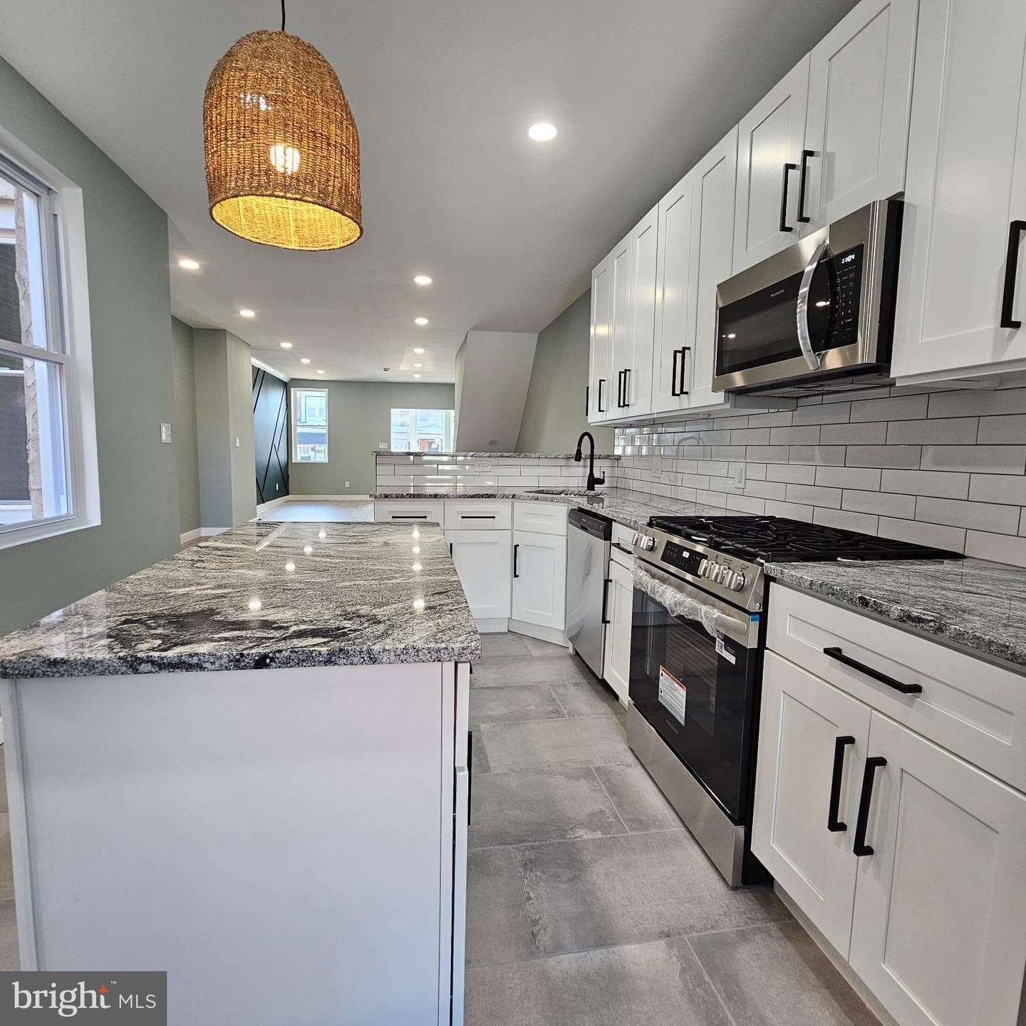 5937 Springfield Avenue photo 10