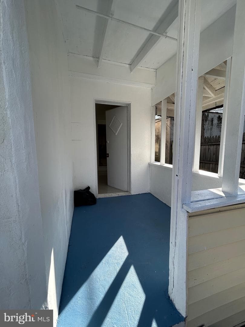 1515 Overington Street photo 29