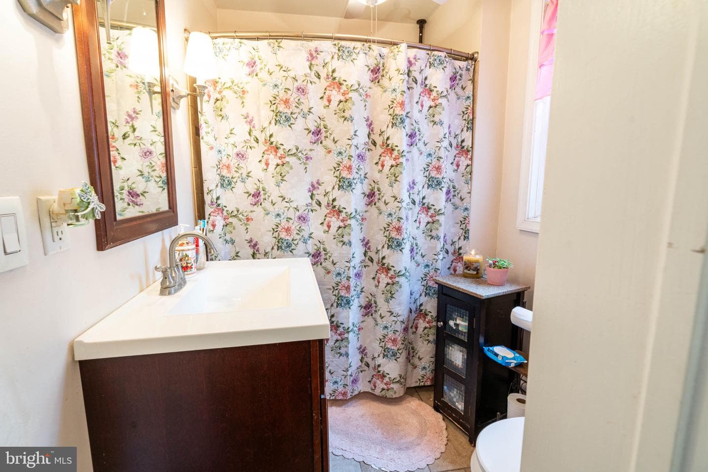 222 Christian Street photo 11