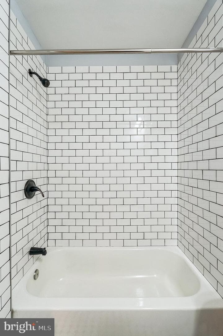 2317 Moore Street photo 25