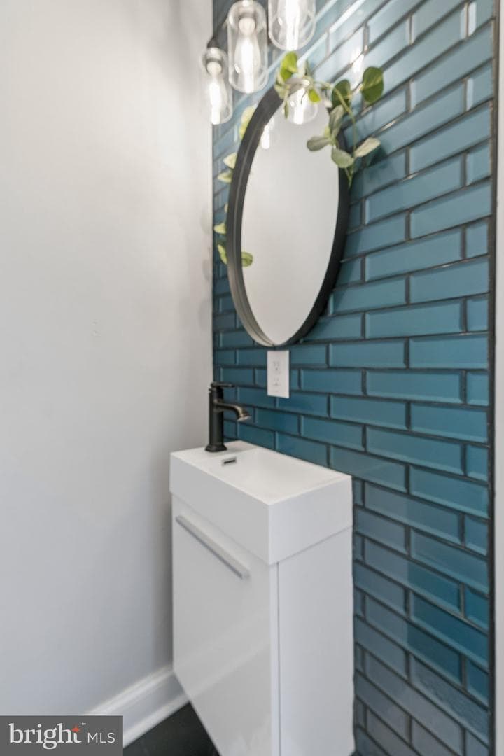 5365 Morris Street photo 21