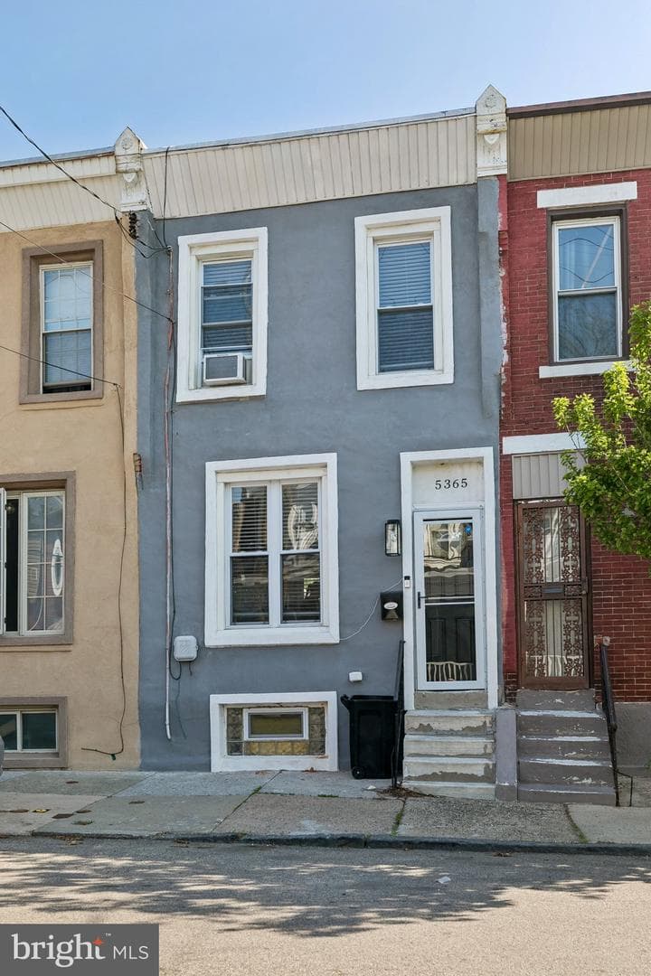 5365 Morris Street photo 3