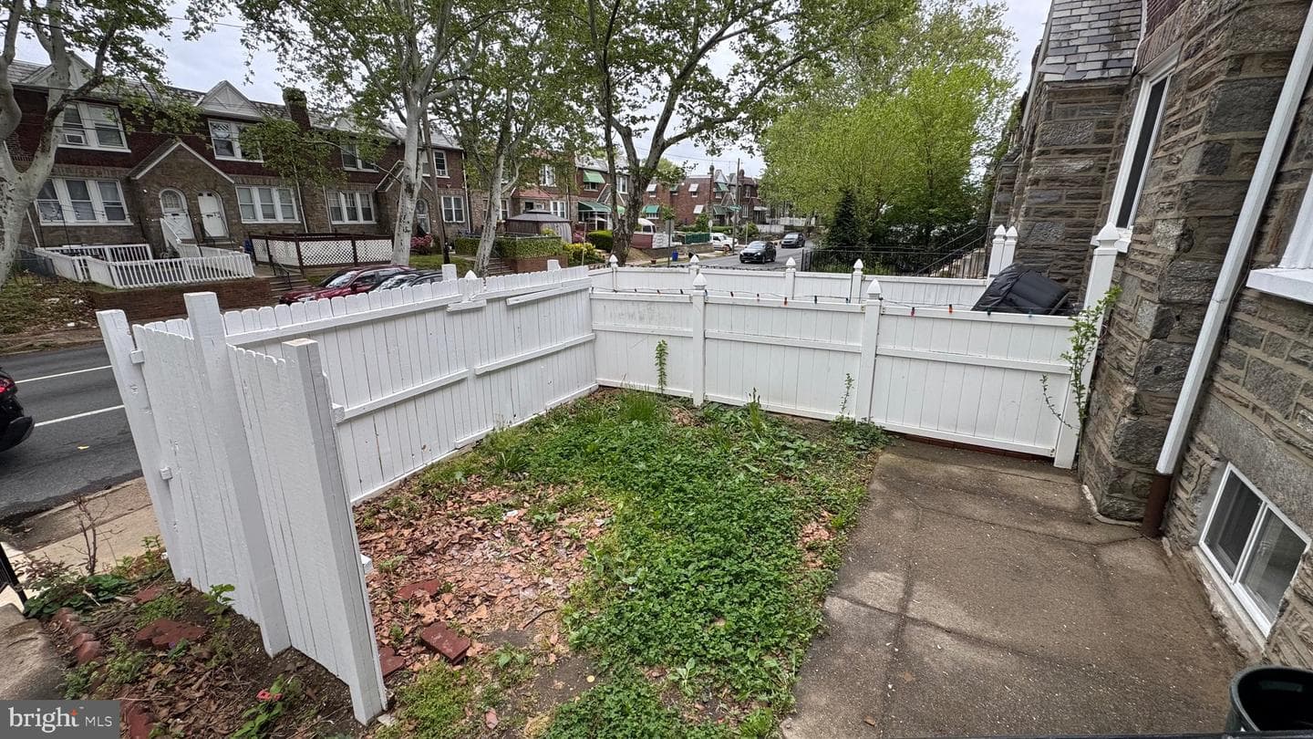 4106 Levick Street photo 3