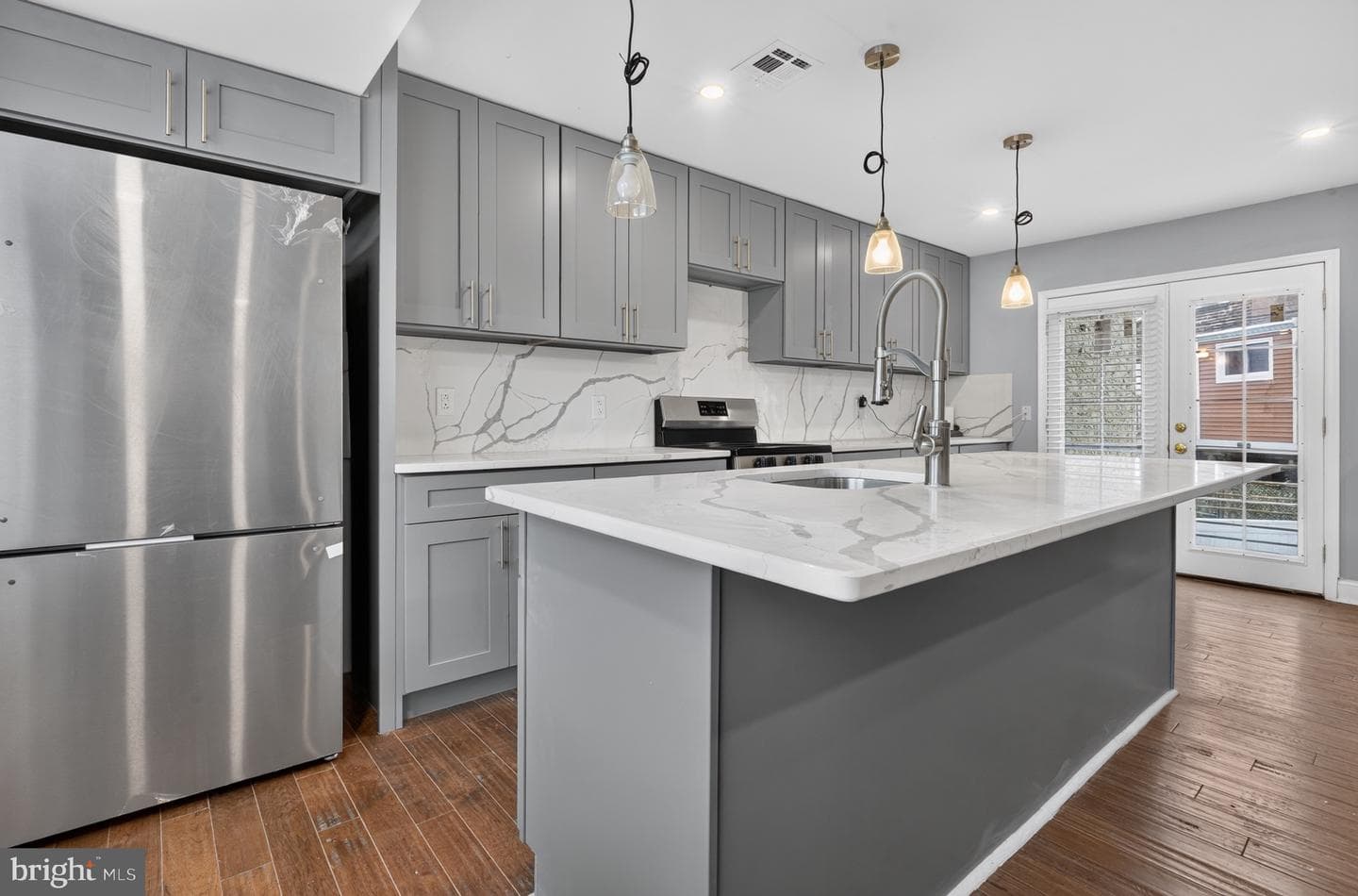 3311 N Bailey Street photo 6