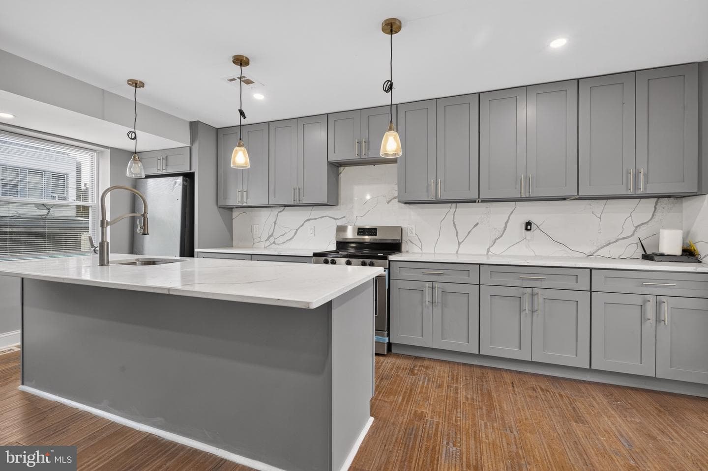 3311 N Bailey Street photo 9