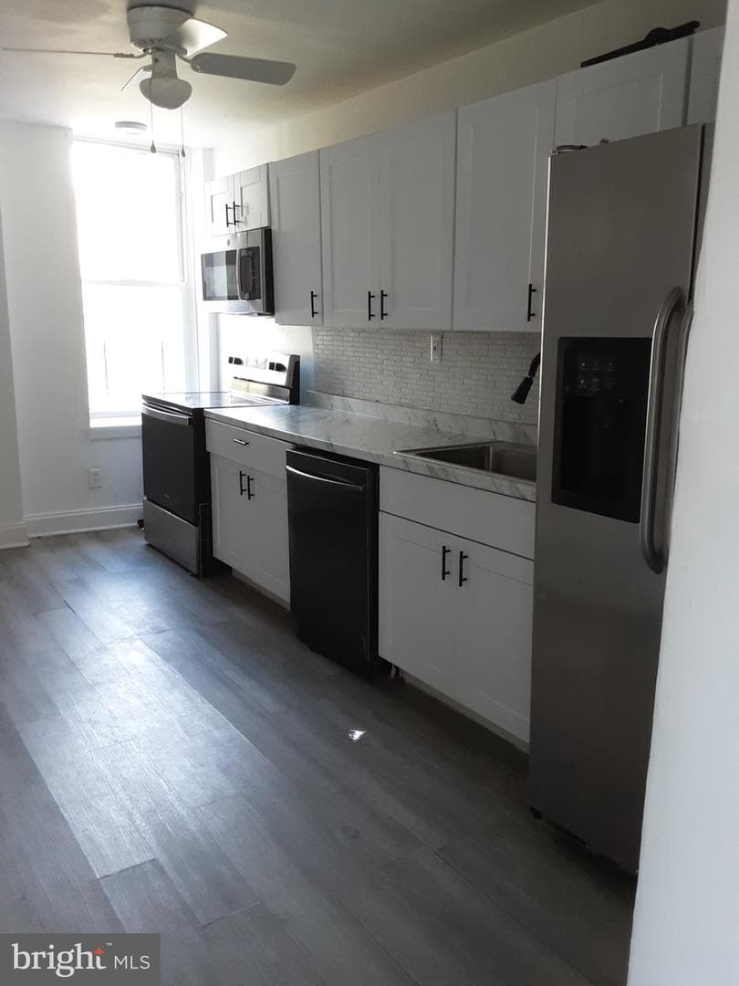39 E Church Lane photo 10