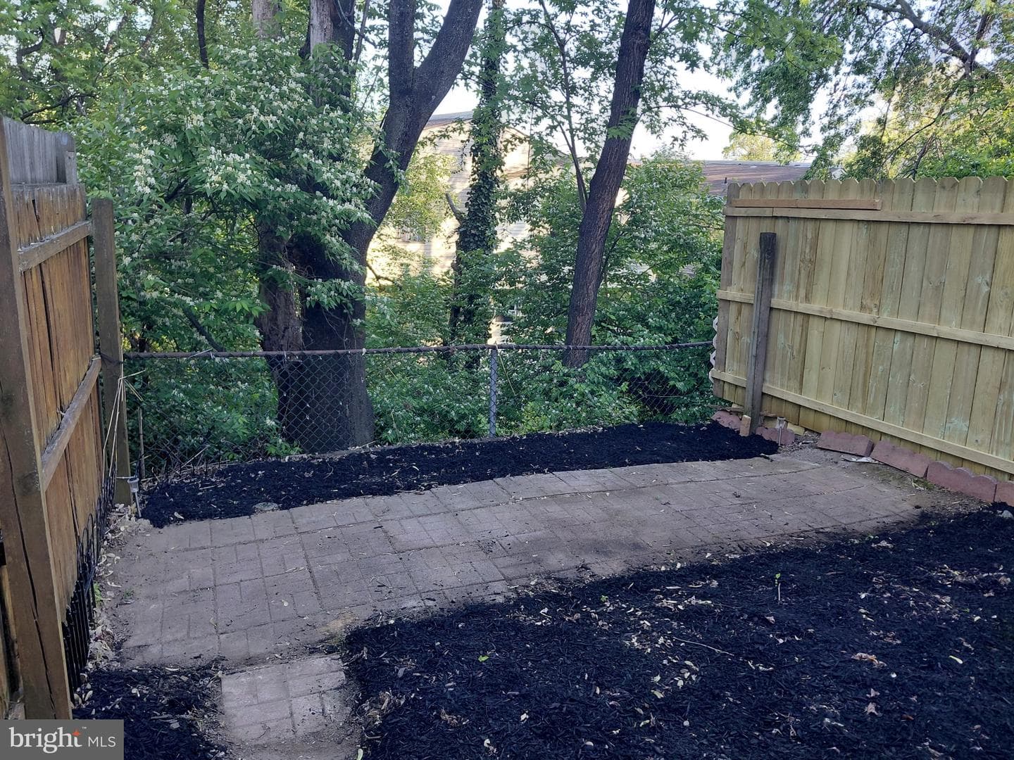 9347 Neil Road #a photo 22