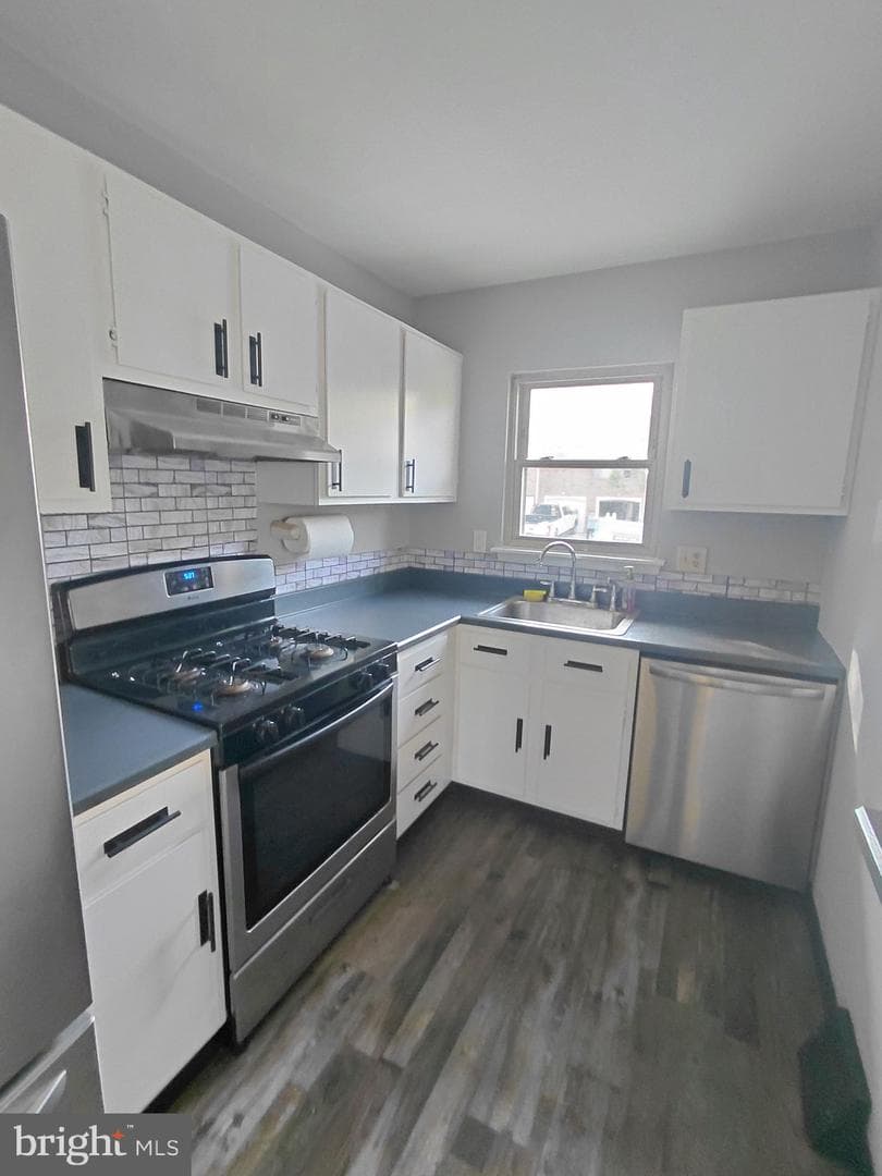 9347 Neil Road #a photo 6