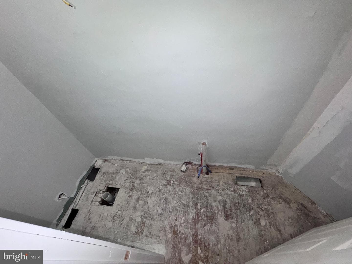 107 N Ruby Street photo 6