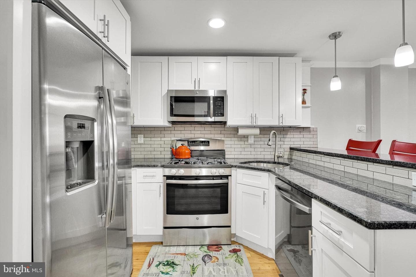 2508 E Sergeant Street photo 11