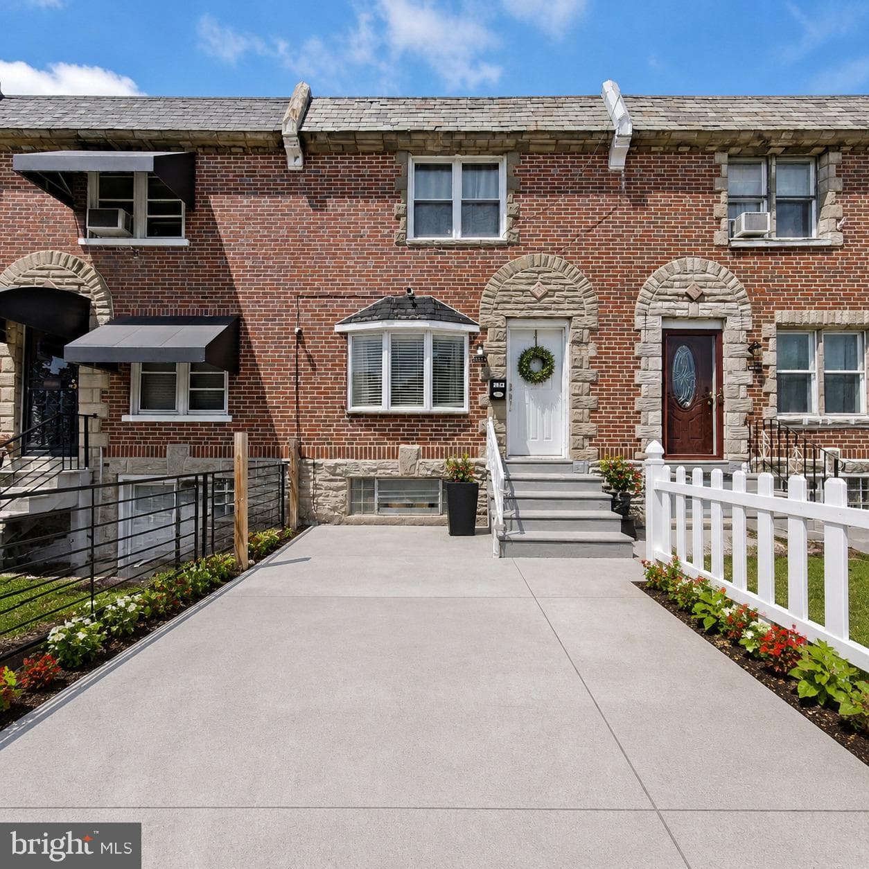 5844 Saul Street photo 1