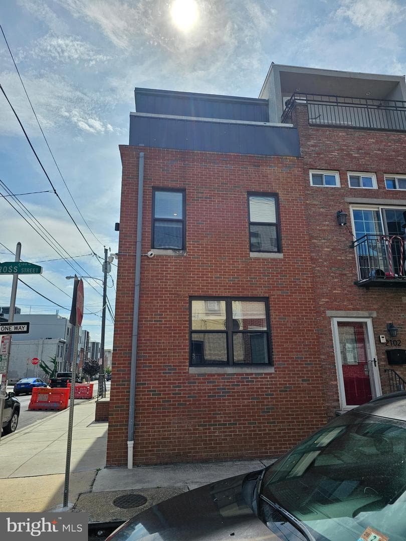 2100 Cross Street photo 5
